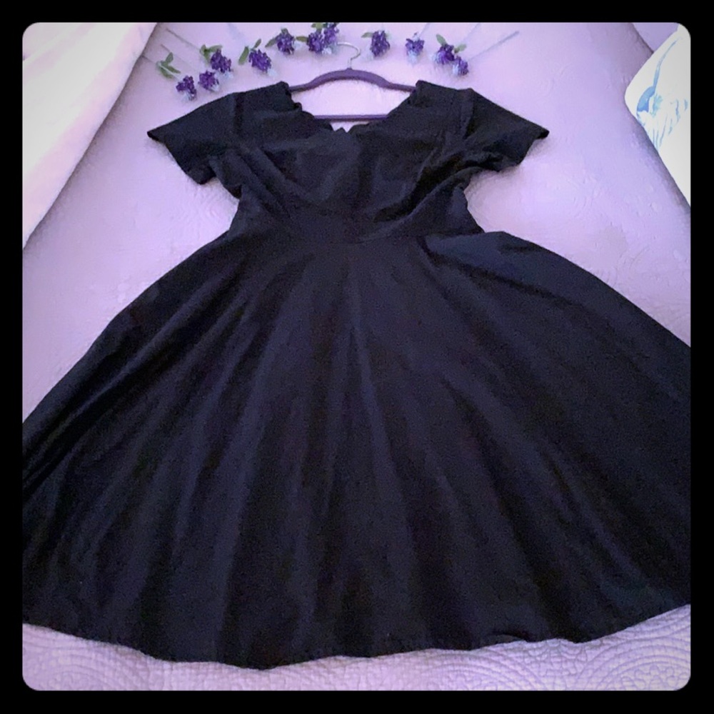 Eshakti black dress